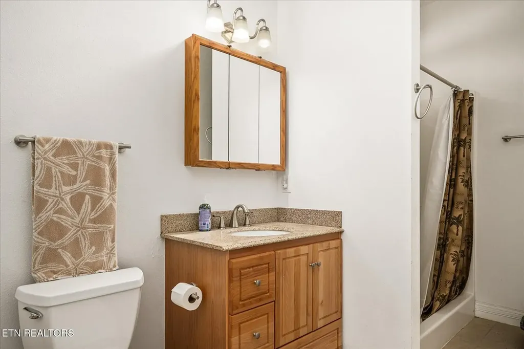 182 Canterbury Crossville TN 38558