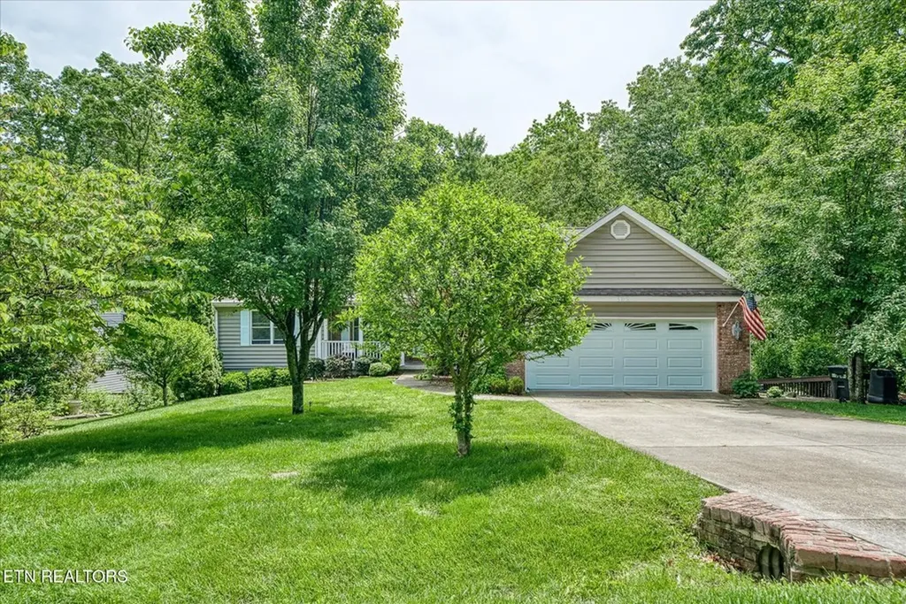 182 Canterbury Crossville TN 38558