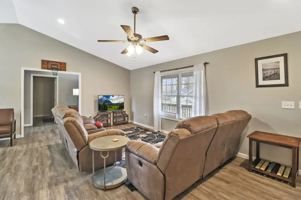 414 St Anthony Drive Jamestown TN 38556