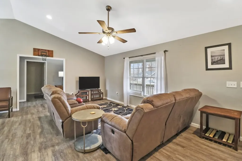 414 St Anthony Drive Jamestown TN 38556