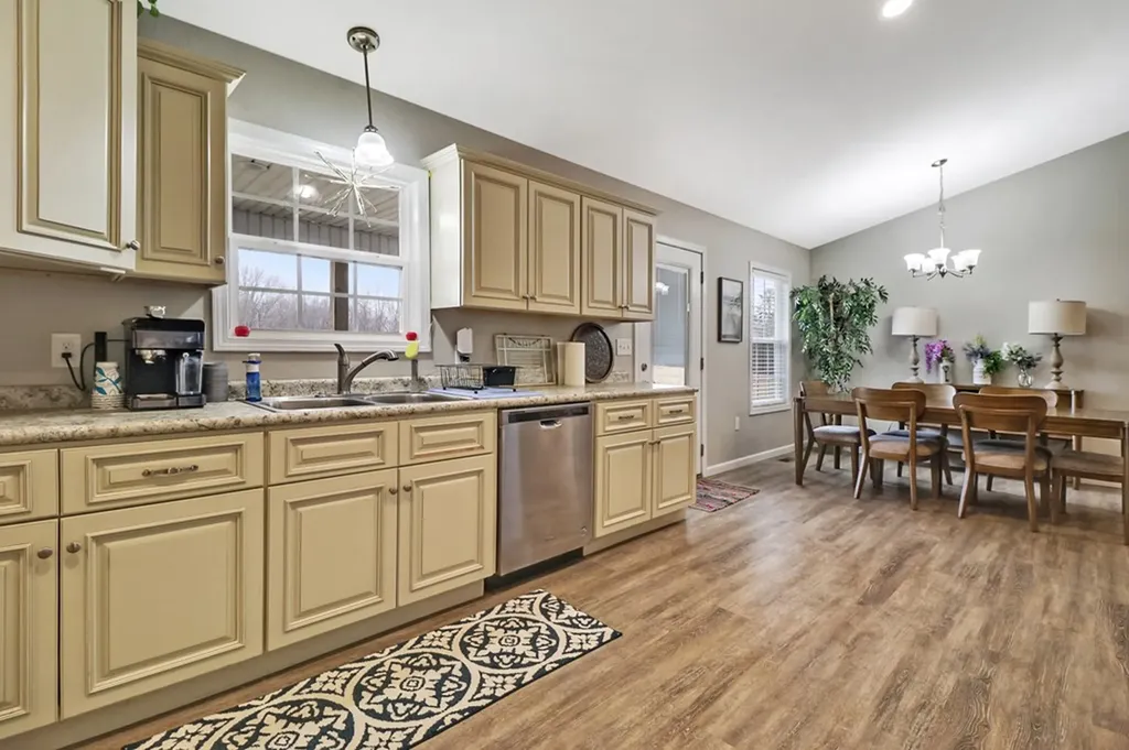 414 St Anthony Drive Jamestown TN 38556