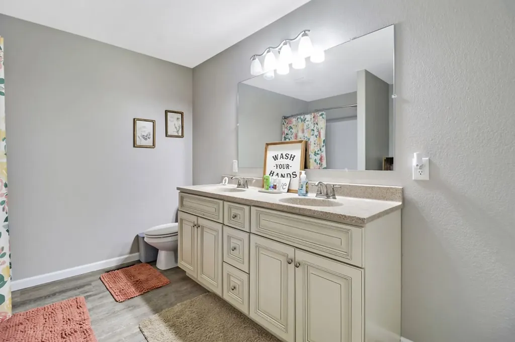 414 St Anthony Drive Jamestown TN 38556