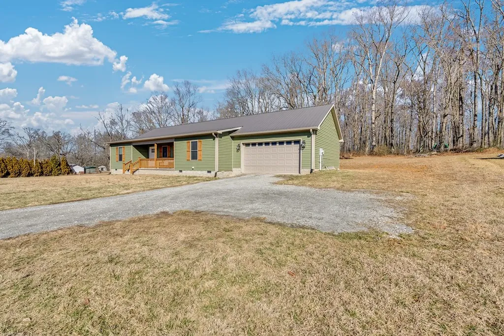 4050 Baxter Road Baxter TN 38544