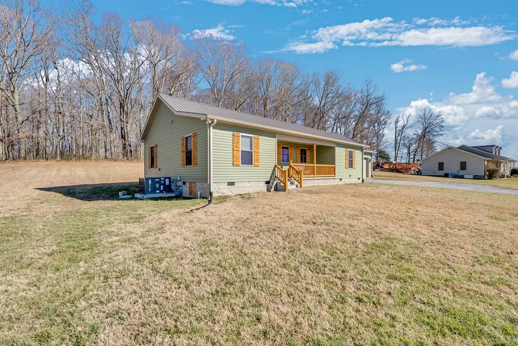 4050 Baxter Road Baxter TN 38544