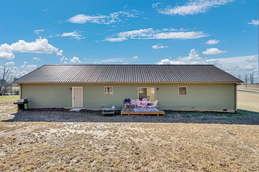 4050 Baxter Road Baxter TN 38544