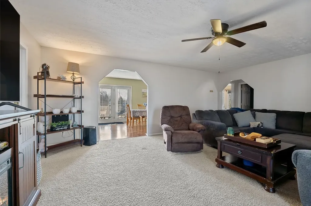 2560 Wildcat Road Sparta TN 38583