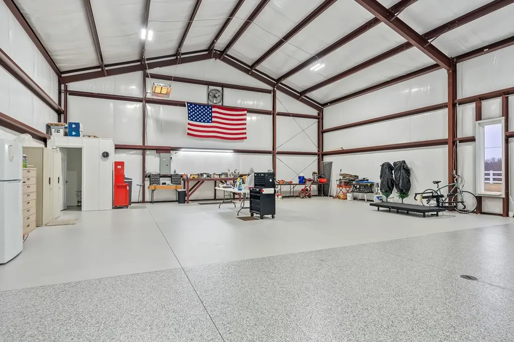 14630 Old Kentucky Road Walling TN 38587