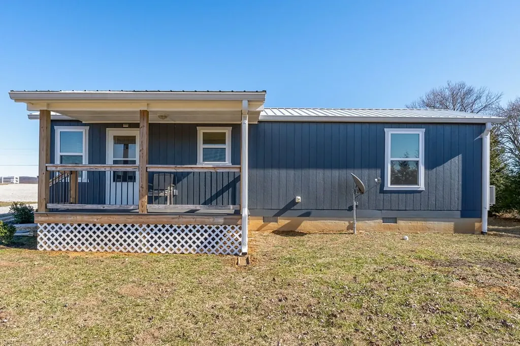 14630 Old Kentucky Road Walling TN 38587