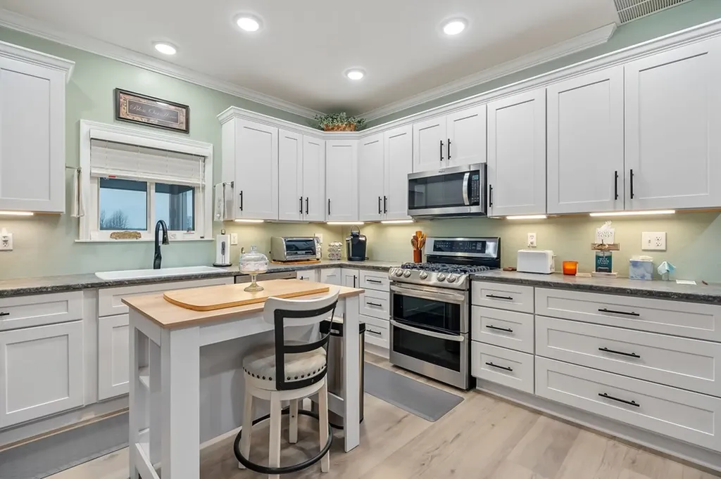 14630 Old Kentucky Road Walling TN 38587