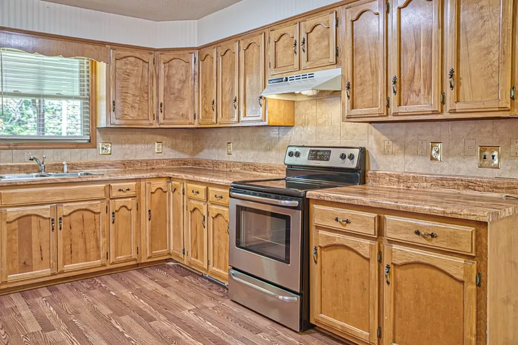 244 Bob Johnson Lane Cookeville TN 38501