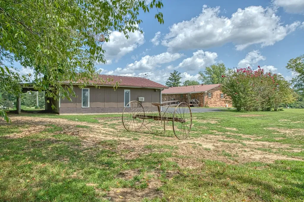 244 Bob Johnson Lane Cookeville TN 38501