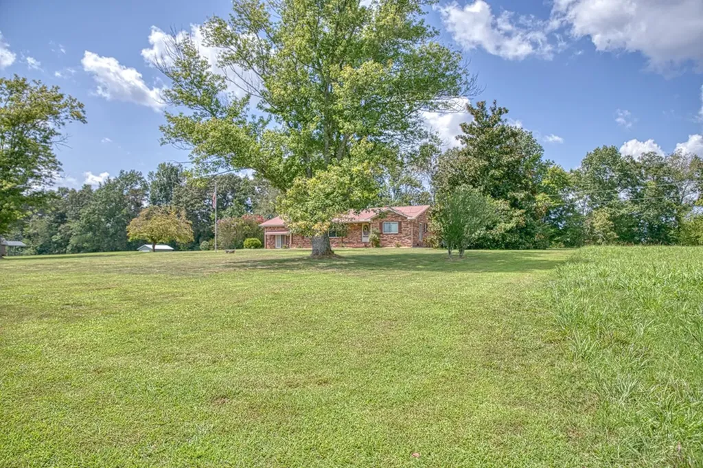 244 Bob Johnson Lane Cookeville TN 38501