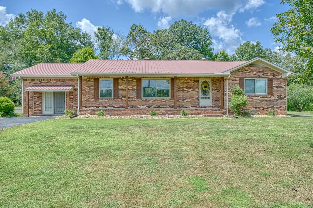 244 Bob Johnson Lane Cookeville TN 38501