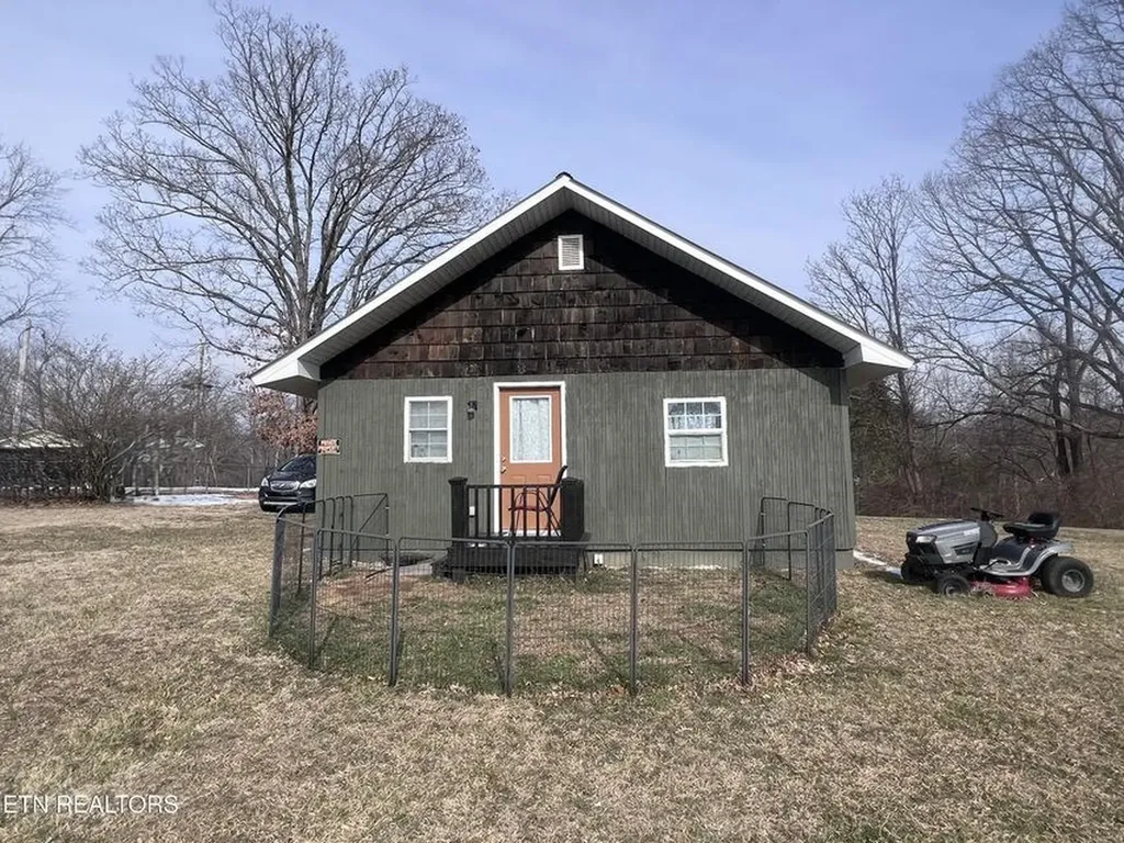 428 Patton Heights Circle Jamestown TN 38556-4111