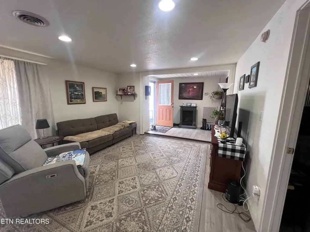 428 Patton Heights Circle Jamestown TN 38556-4111