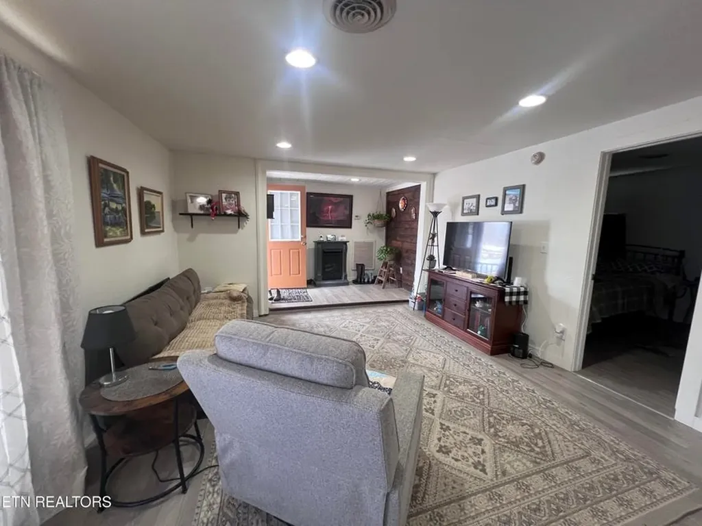 428 Patton Heights Circle Jamestown TN 38556-4111