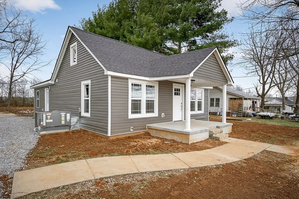 526 Roosevelt Drive Sparta TN 38583