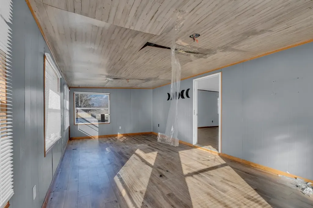 304 Lucille Street Sparta TN 38583