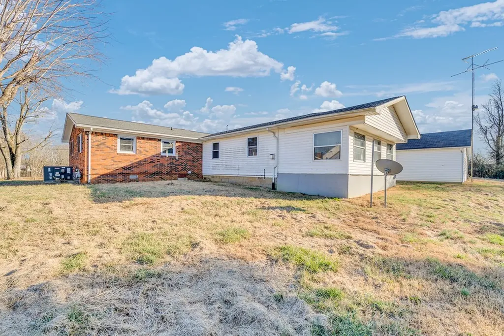 304 Lucille Street Sparta TN 38583