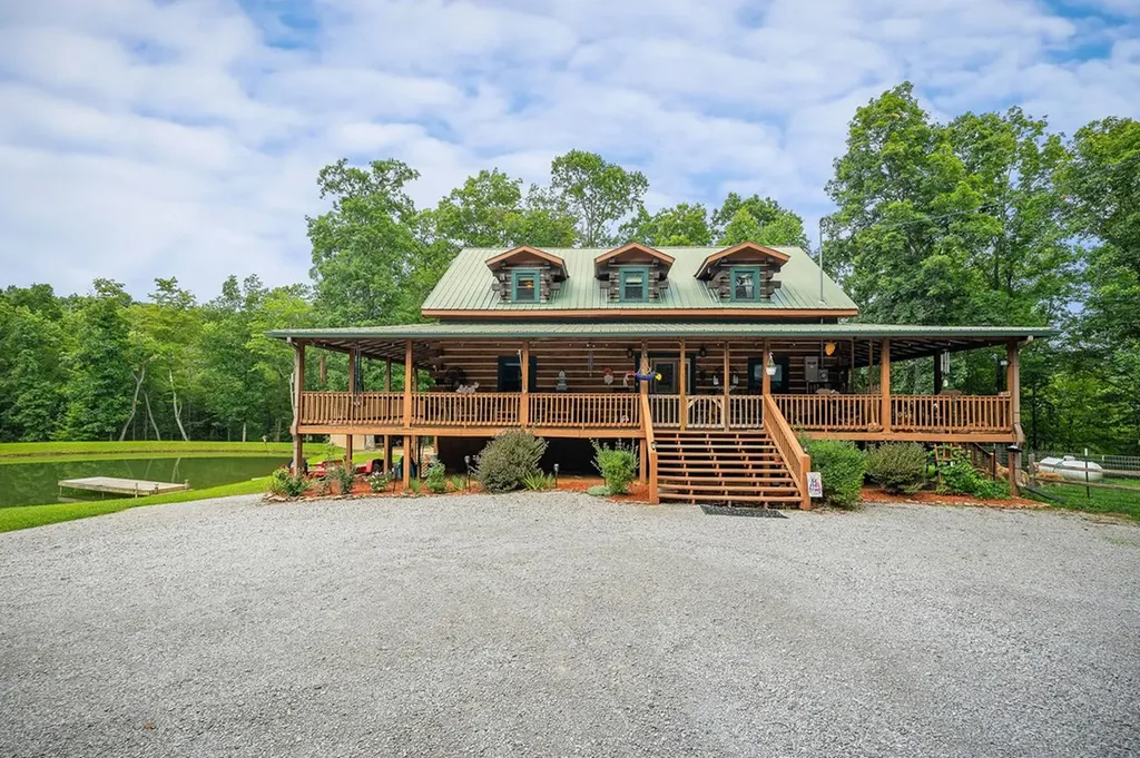 137 Allen Way Crossville TN 38572