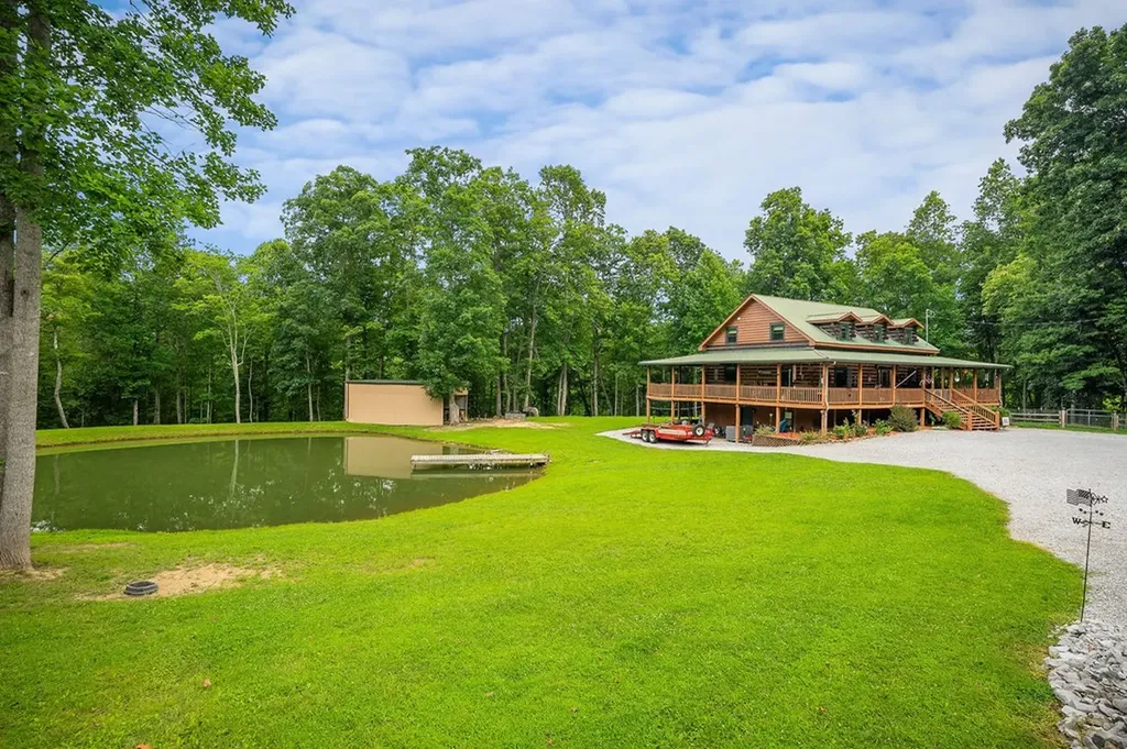 137 Allen Way Crossville TN 38572