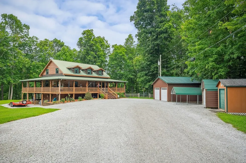 137 Allen Way Crossville TN 38572