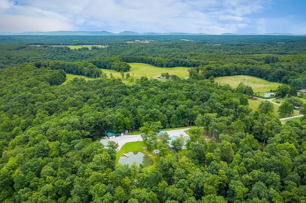 137 Allen Way Crossville TN 38572