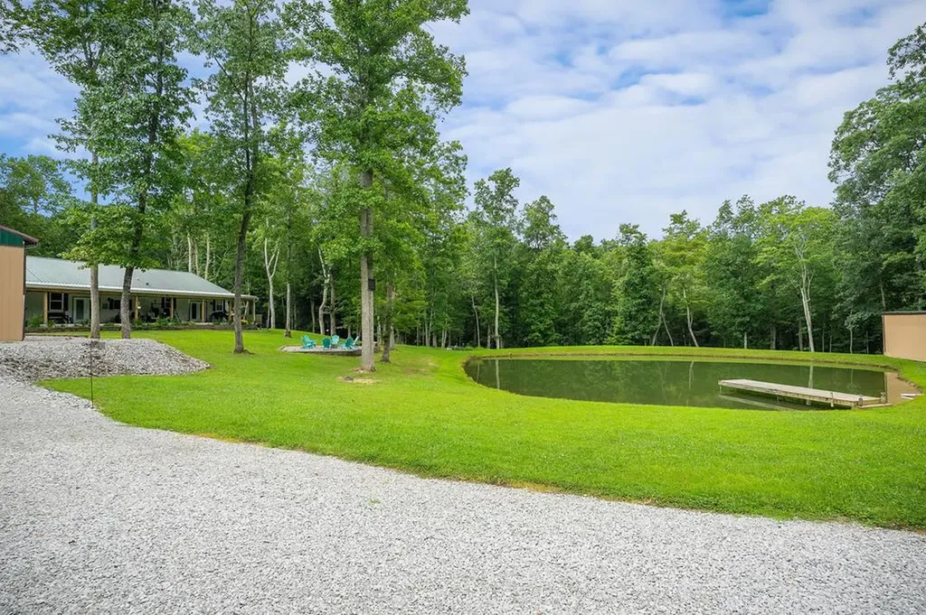 137 Allen Way Crossville TN 38572