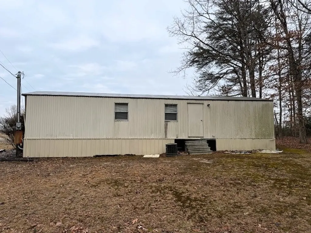 15889 Highway 111 Spencer TN 38585