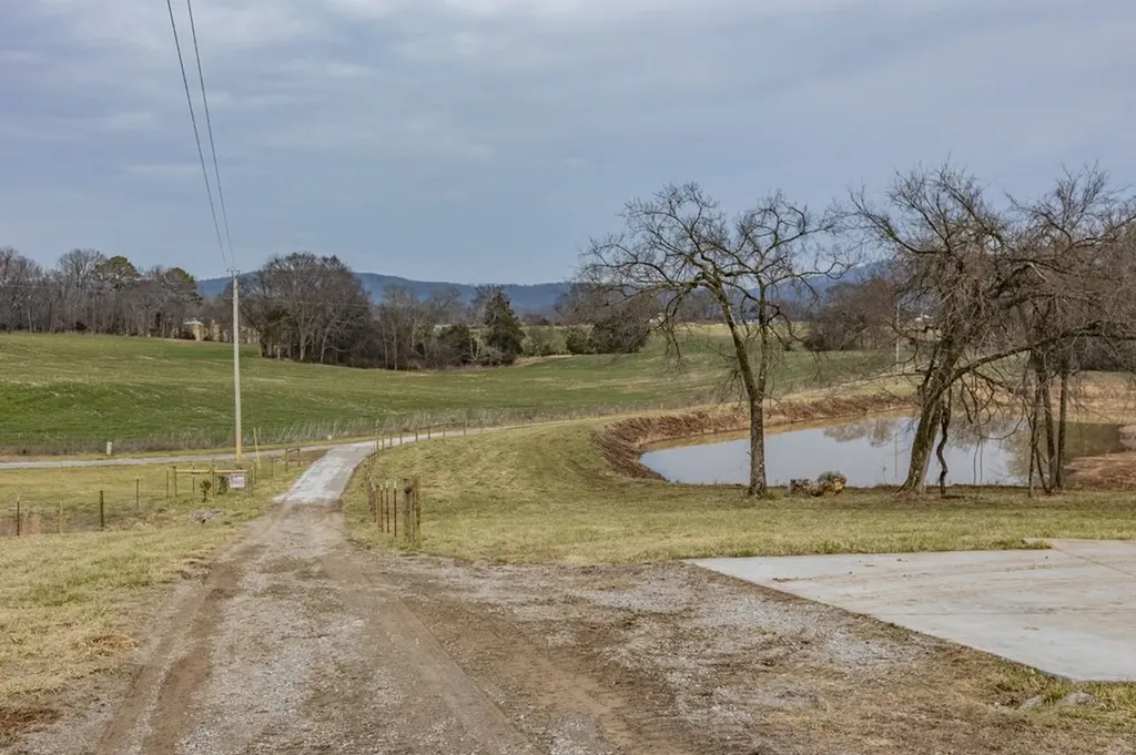 303 Walnut Grove Lane Mcminnville TN 37110