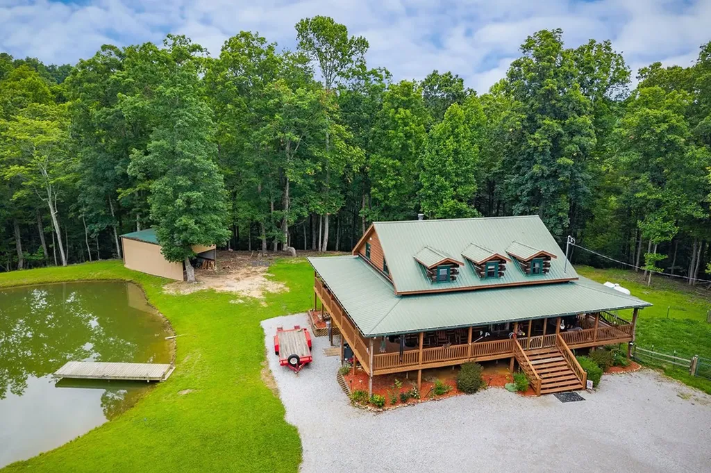 137 Allen Way Crossville TN 38572