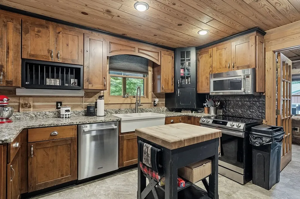 137 Allen Way Crossville TN 38572