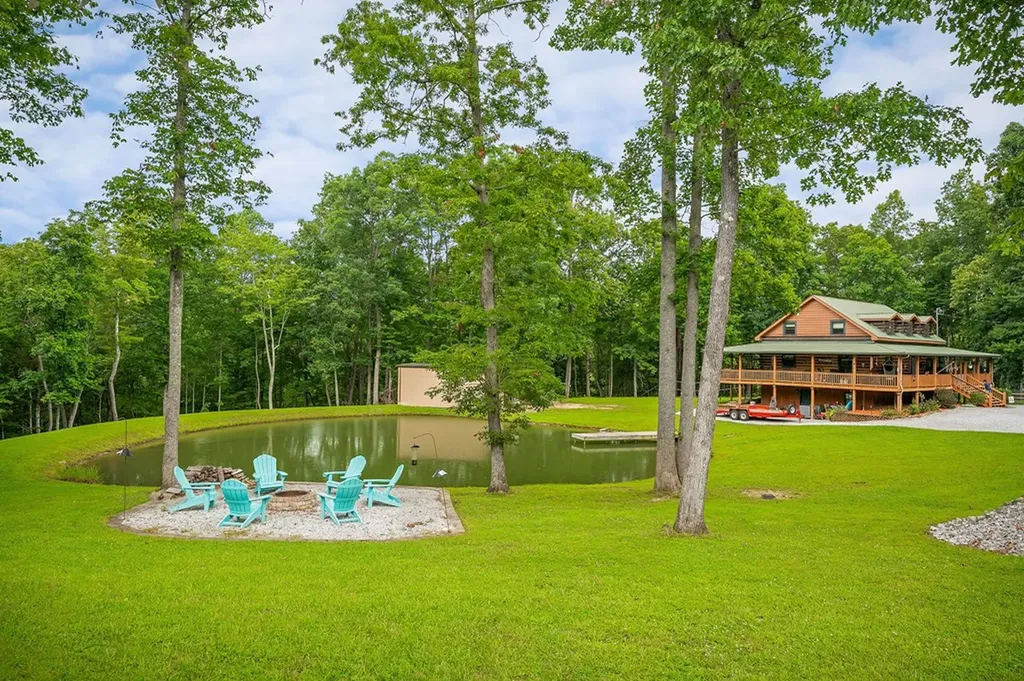 137 Allen Way Crossville TN 38572