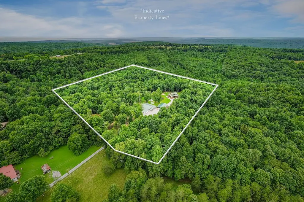 137 Allen Way Crossville TN 38572