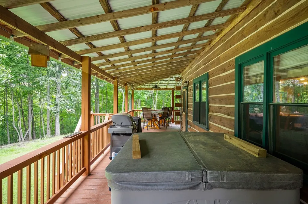 137 Allen Way Crossville TN 38572