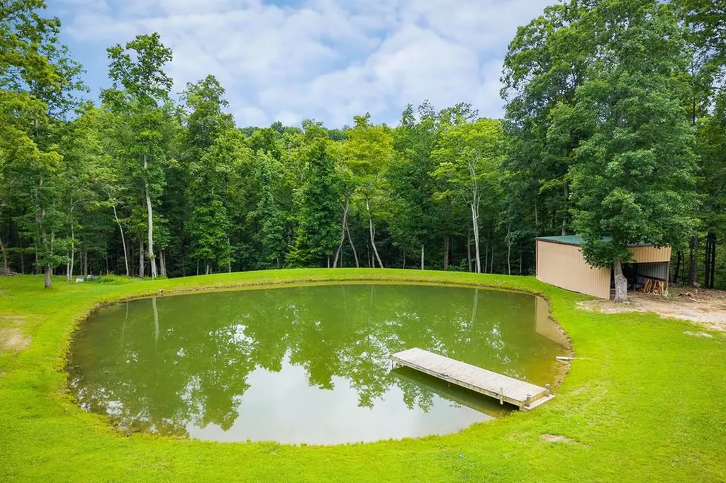 137 Allen Way Crossville TN 38572