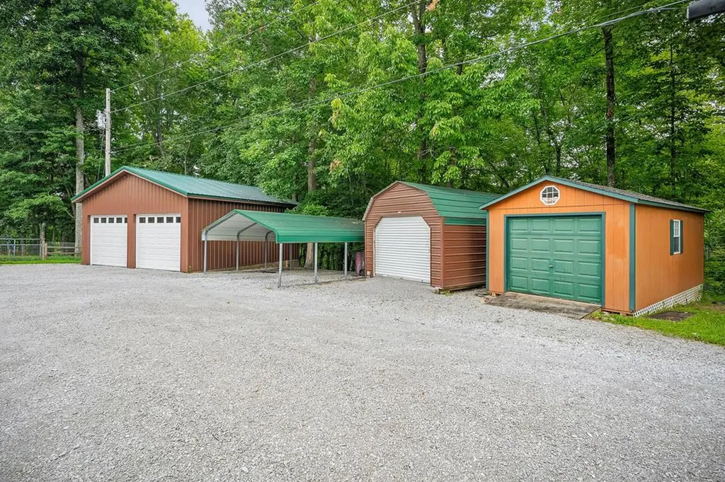 137 Allen Way Crossville TN 38572