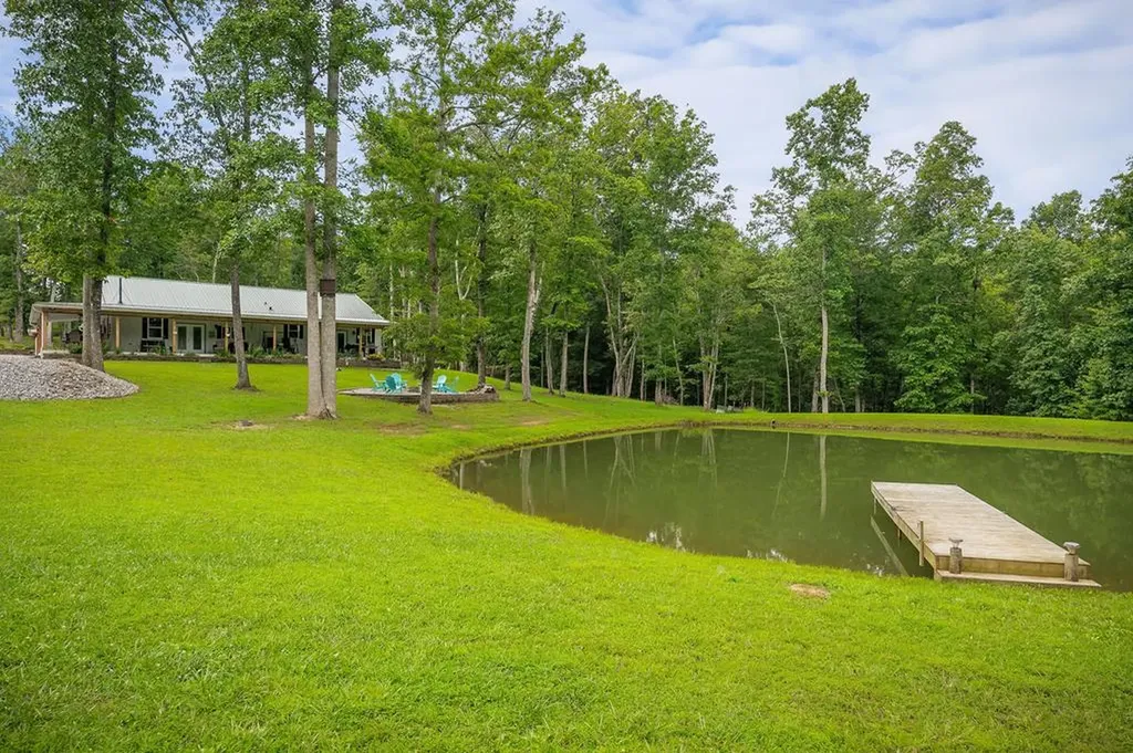 137 Allen Way Crossville TN 38572