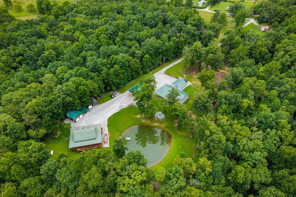 113 Allen Way Crossville TN 38572