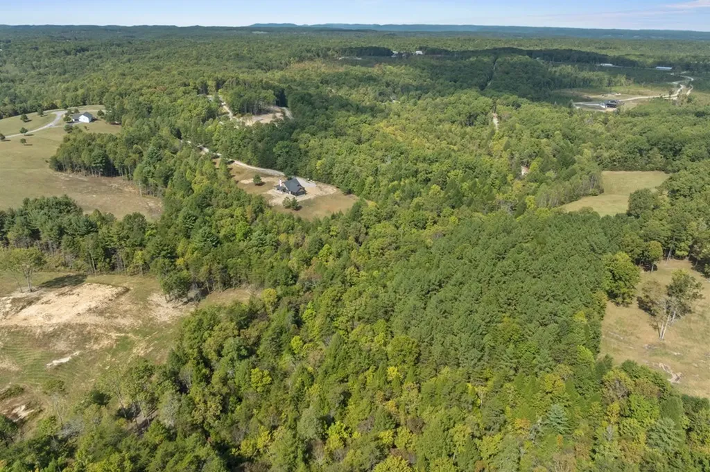 122 Canter Lane Jamestown TN 38556