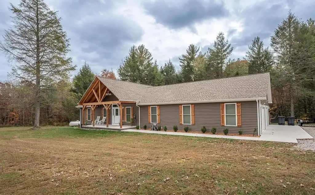 4282 Standing Rock Road Jamestown TN 38556