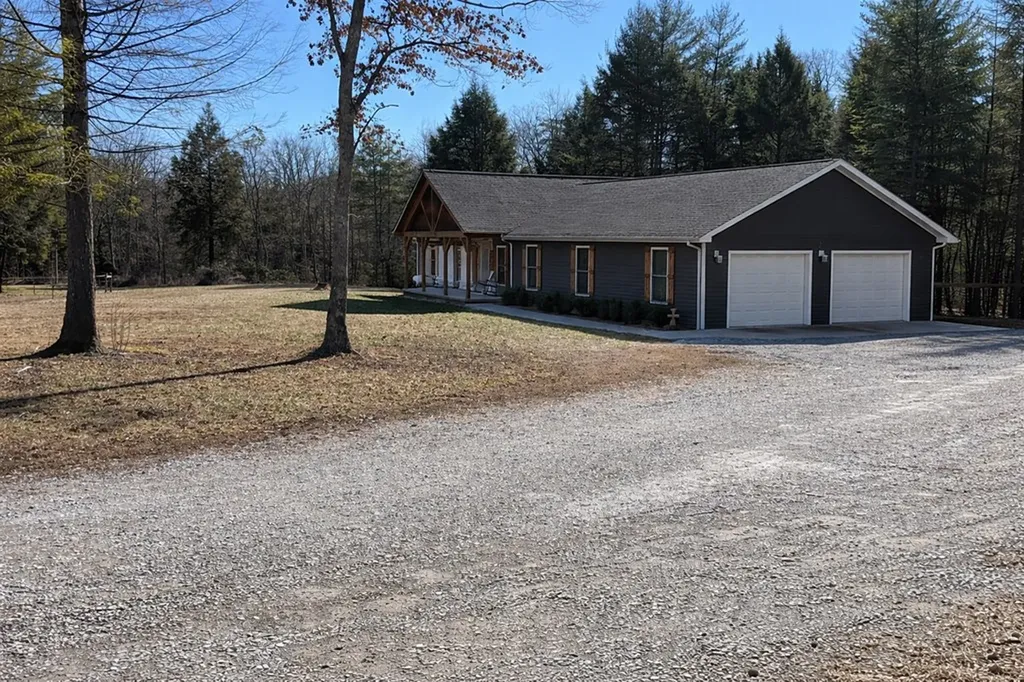 4282 Standing Rock Road Jamestown TN 38556