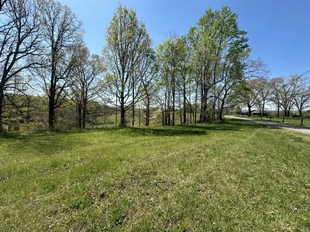 515 Jericho Road Quebeck TN 38579