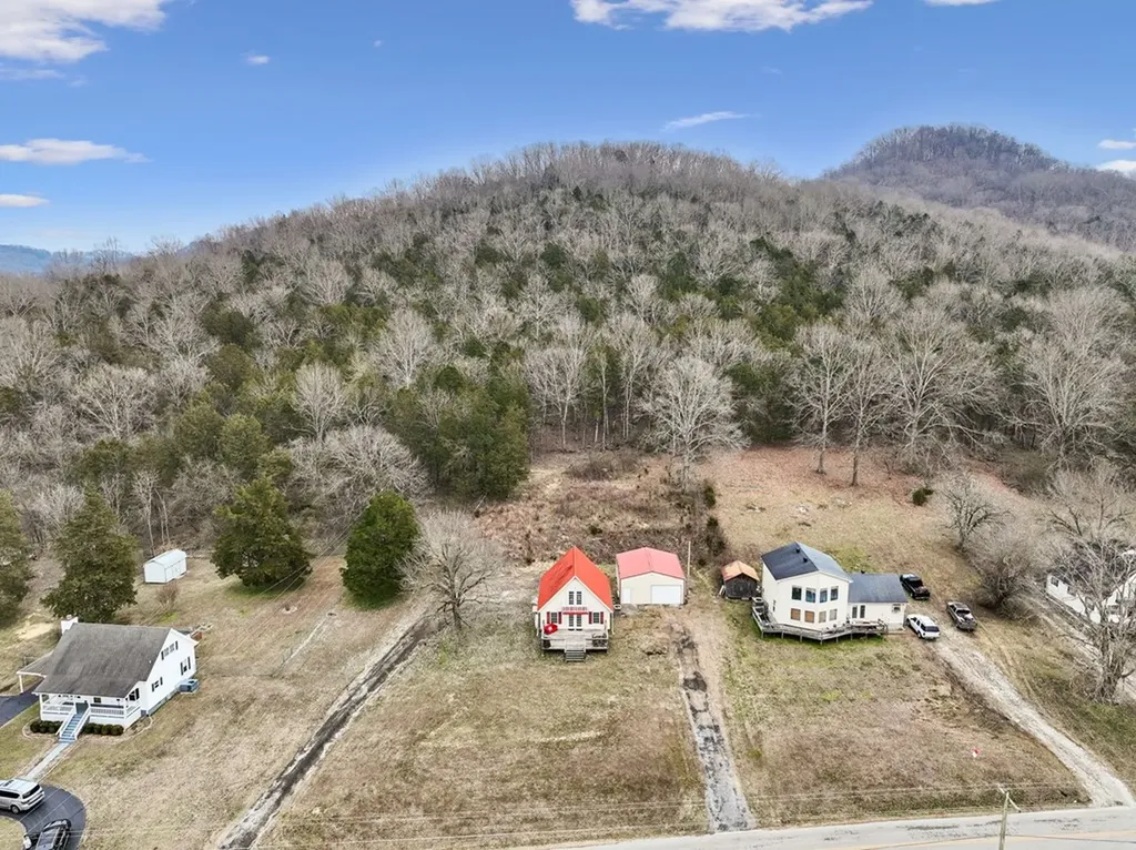 177 Lakeside Drive Carthage TN 37030