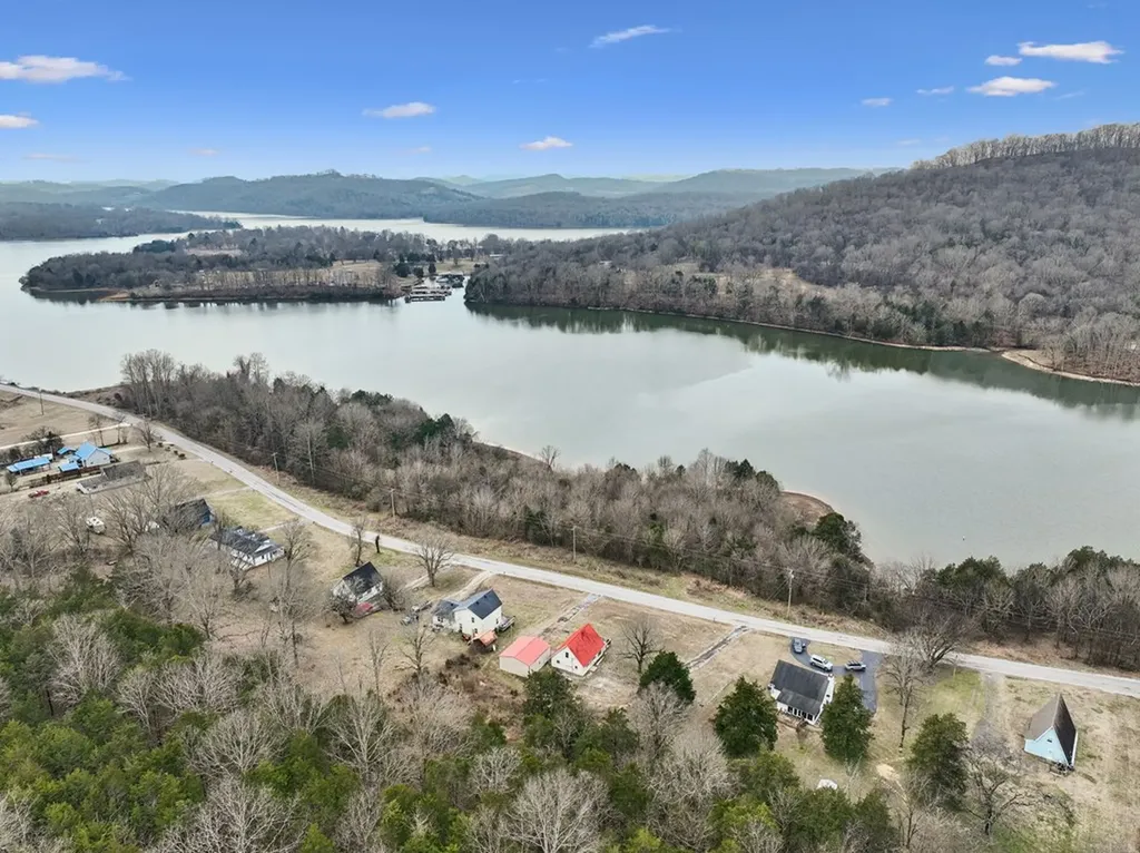 177 Lakeside Drive Carthage TN 37030