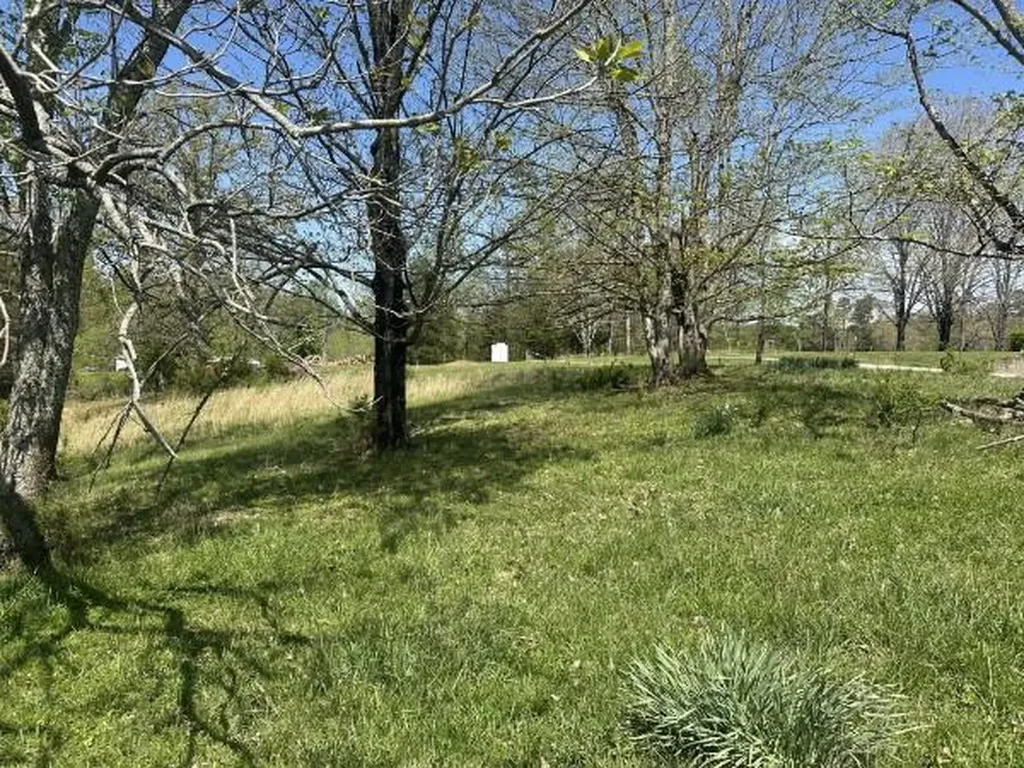 515 Jericho Road Quebeck TN 38579