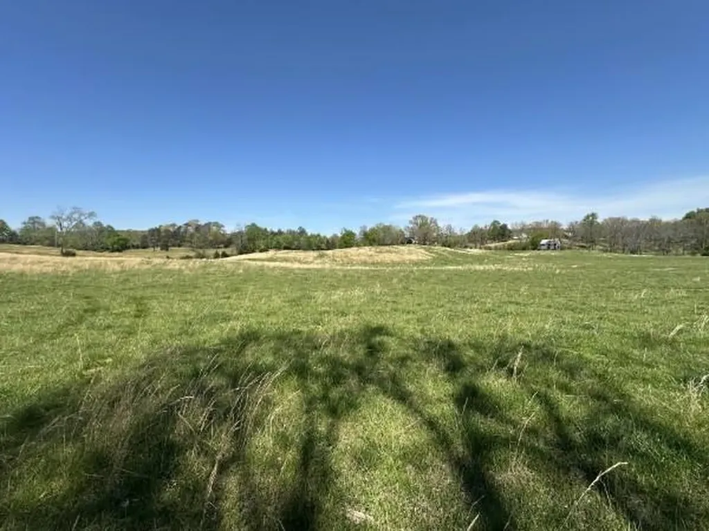 515 Jericho Road Quebeck TN 38579