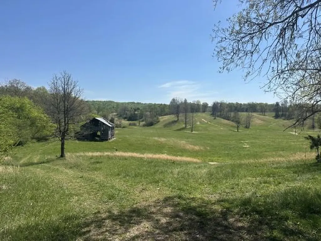 515 Jericho Road Quebeck TN 38579