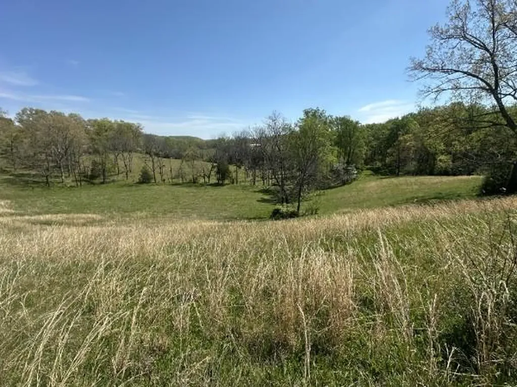 515 Jericho Road Quebeck TN 38579