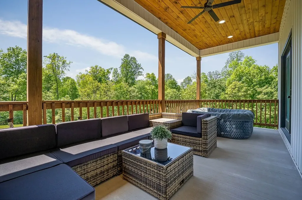 250 Dyer Ridge Road Baxter TN 38544